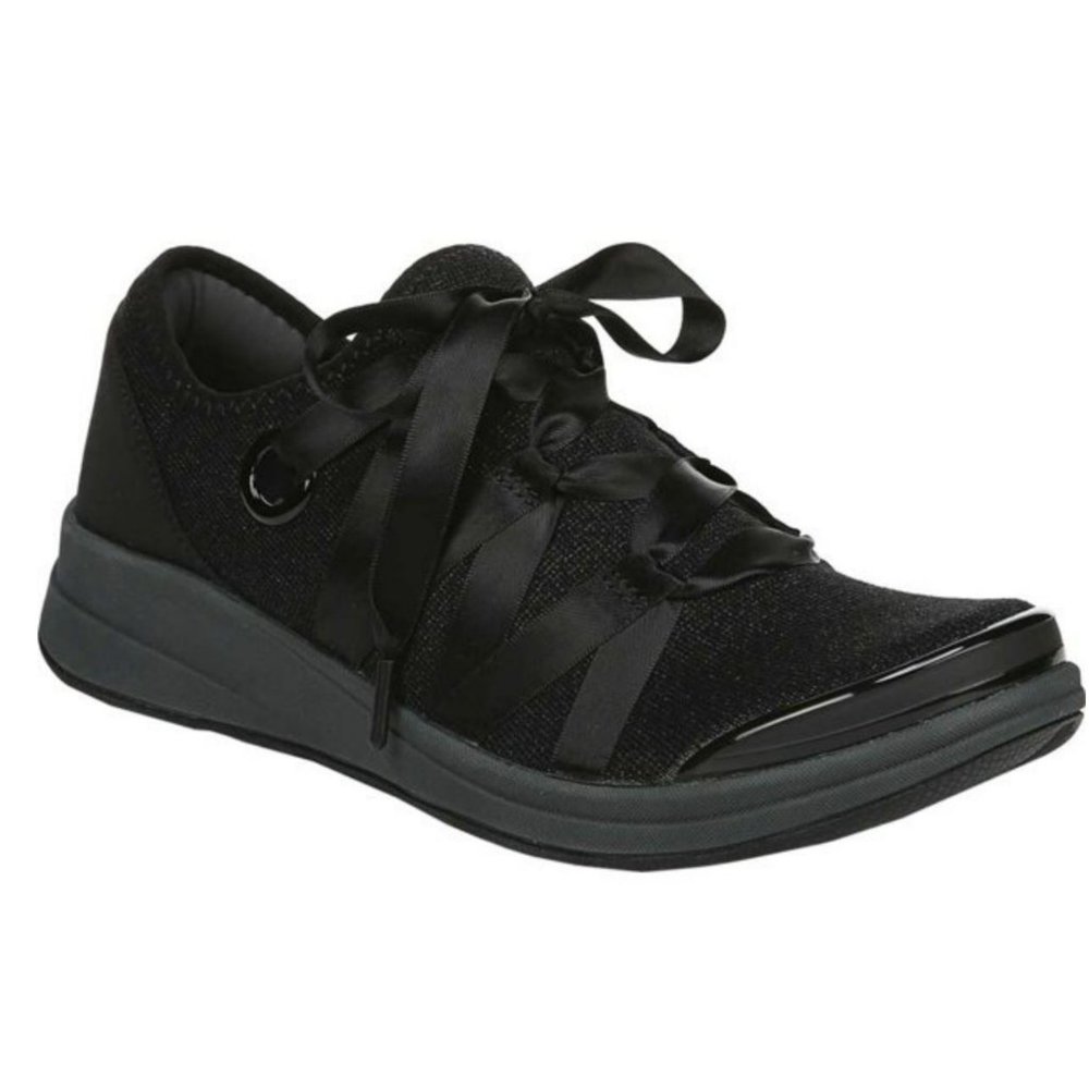 Bzees Inspire Sneaker Black Sparkle Fabric Women's size 8 NEW w/out box